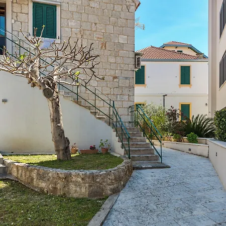 Apartment Funky Donkey *