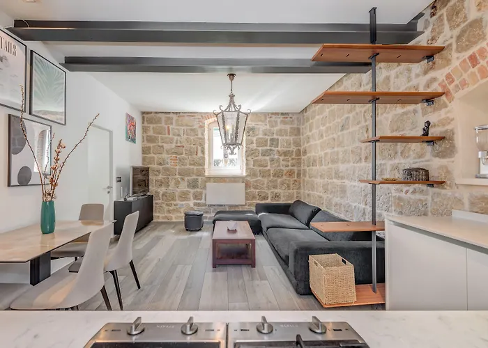 Funky Donkey Apartment *