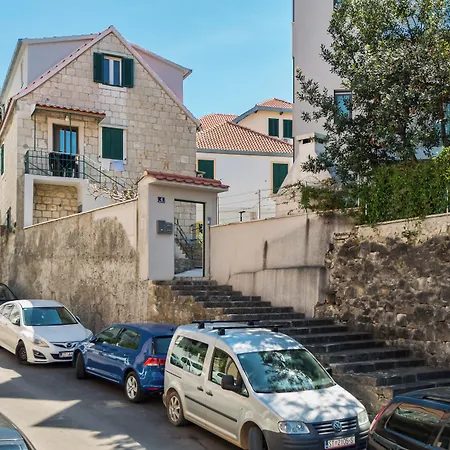 Funky Donkey Daire *